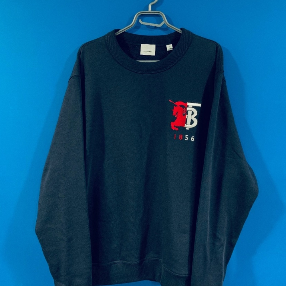 Burberry sweater